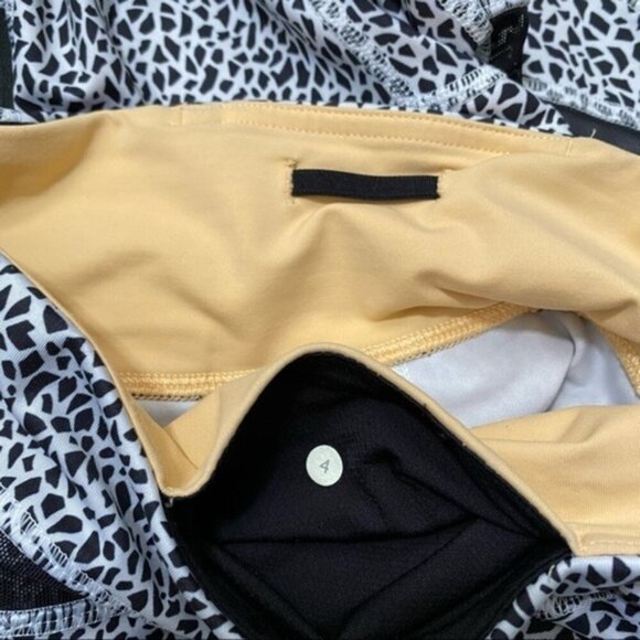 Lululemon Inspire Ankle Tight II‎ Miss Mosaic White Legging Size 4 - Picture 11 of 11